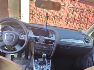 Vand Audi A4 B8 2010 — miniatura 4