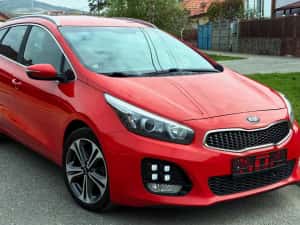 Kia Ceed GT / Euro6 / Bord digital / Navigatie / Senzori / Jante — miniatura 4