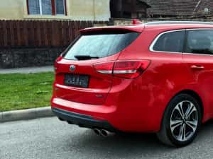 Kia Ceed GT / Euro6 / Bord digital / Navigatie / Senzori / Jante — miniatura 5