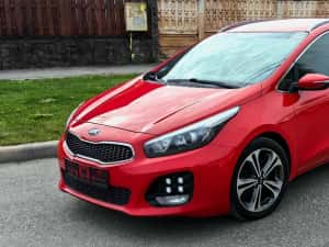 Kia Ceed GT / Euro6 / Bord digital / Navigatie / Senzori / Jante — miniatura 9