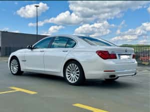 BMW Seria 740 xdrive-2014 — miniatura 3