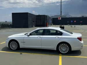 BMW Seria 740 xdrive-2014 — miniatura 4
