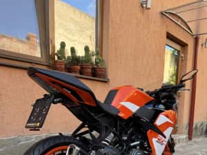 Ktm Rc 125cc ABS 2019 Categorie A1 — miniatura 4
