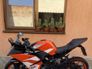 Ktm Rc 125cc ABS 2019 Categorie A1 — miniatura 6