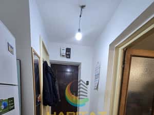 2 camere, balcon inchis, bloc reabilitat, 10 min metrou — miniatura 5