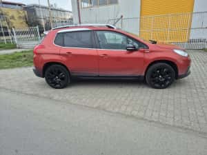 Peugeot 2008 1,2 i Anul 2016/(5.600Euro)6...214000 Km — miniatura 5