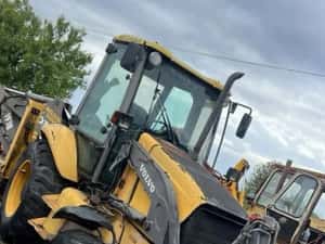 Cabină pentru buldoexcavator Volvo BL 61 — miniatura 2