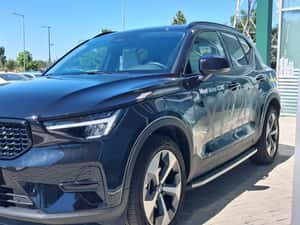 Volvo XC40 Plus Dark Automată 163 HP Benzină