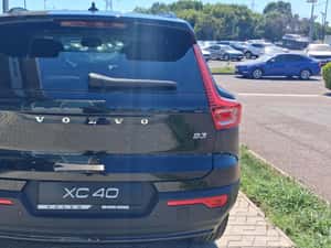 Volvo XC40 Plus Dark Automată 163 HP Benzină — miniatura 7