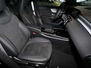 Mercedes-Benz CLA 200 Automată 163 HP Benzină — miniatura 4