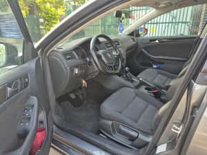 Volkswagen Jetta 2017, Second hand, 135.000 km — miniatura 7