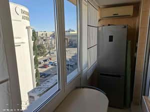 Inchiriez garsoniera nou renovata vis a vis de Athenee Palace