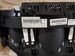 Bord ceasuri Mercedes W204 C Klass benzina cutie automata impecabil — miniatura 4