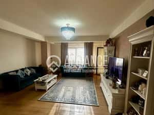 Apartament de vânzare - Km 5, bloc nou (2014) — miniatura 1