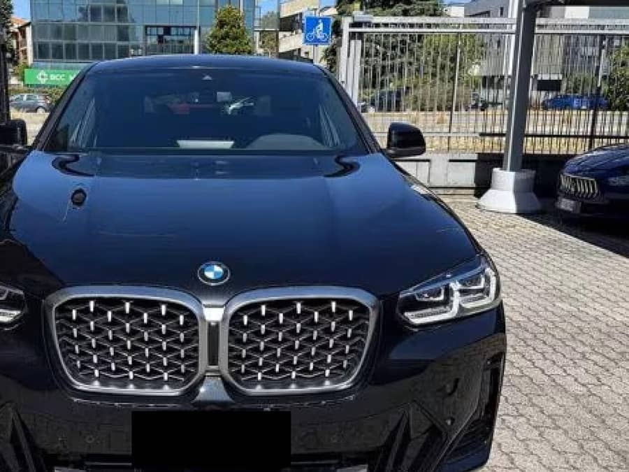 BMW X4 xDrive20d M Sport - 33.000 km, 190 CP, 2023 — fotografie 1 din 7