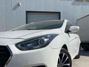 Hyundai i40 1.7 CRDi CW 7DCT ISG Supreme PackPlus — miniatura 6