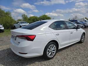 Skoda Octavia Hibrid 2023 - 17.450 EUR — miniatura 3