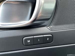 Vand Volvo Xc40 2019 Diesel 1900 cmc Neavariata — miniatura 5