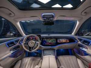 Mercedes-Benz E 300 Hibrid - 30.000 km — miniatura 2