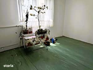 Vanzare Apartament 2 camere, Resita, etajul 1, liniște și acces facil — miniatura 5