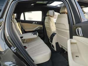 BMW X6 3.0d xDrive - Vehicul second-hand cu dotări multiple — miniatura 3