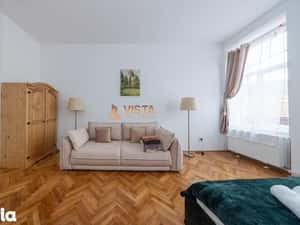 Garsoniera moderna, etaj 1, parcare interioara, Centru Istoric, Brasov — miniatura 5