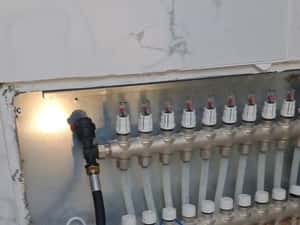 Spalare instalatii sanitare si montare centrale termice — miniatura 3