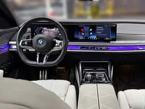 BMW M760 M760e xDrive Limousine Automată 381 HP Hibrid (B/E) — miniatura 2
