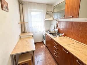 Vand apartament cu o camera la etajul 1 in Timișoara