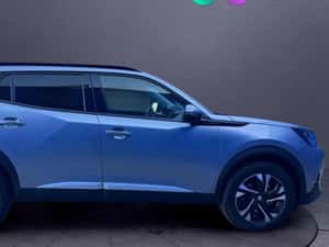 Peugeot 2008 ALLURE Diesel Full Options — miniatura 4