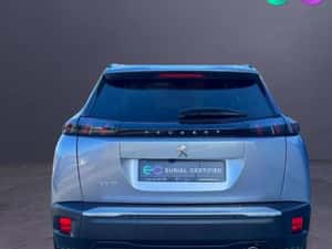 Peugeot 2008 ALLURE Diesel Full Options — miniatura 6