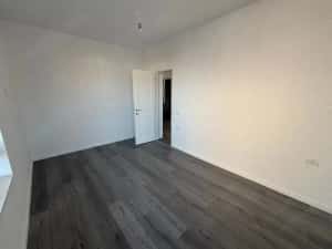 Duplex pe parter. Compartimentare eficienta. Toate utilitatile — miniatura 9