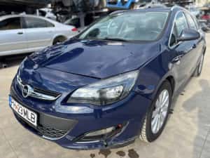 Opel Astra J 2.0 2015 euro 5  manual avariat lovit avariate