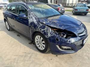 Opel Astra J 2.0 2015 euro 5  manual avariat lovit avariate — miniatura 2