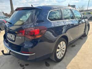 Opel Astra J 2.0 2015 euro 5  manual avariat lovit avariate — miniatura 3