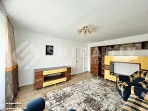 Apartament cu 3 camere, parcare, bloc cu lift- Plopilor