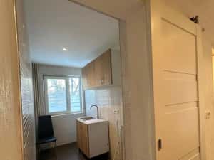 Etajul 1 .. zona Dacia .. 3 camere .. 93900 euro — miniatura 2
