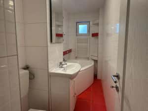 Etajul 1 .. zona Dacia .. 3 camere .. 93900 euro — miniatura 4