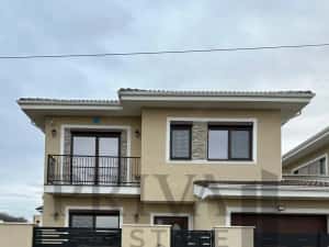 Casa modernă 5 camere, 3 bai, garaj, Dumbrăvița — miniatura 2