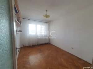 Vând apartament 4 camere/90 mp — miniatura 5