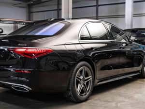 Mercedes-Benz S 580 4MATIC Long AMG — miniatura 4