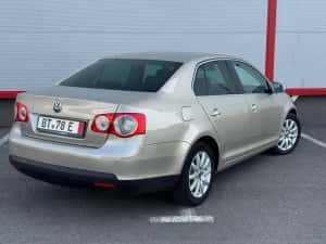 Vw Jetta 2009 Tsi — miniatura 4