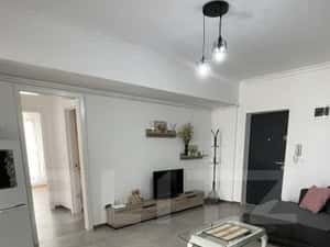 Apartament in bloc nou 2 dormitoare si living, 72 mp, etaj 3 — miniatura 1