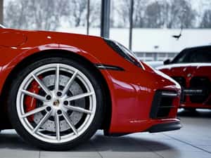Porsche 992 Sport / Coupe - 4.000 km — miniatura 6