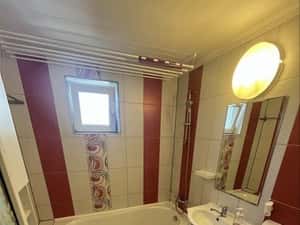 Inchiriez apartament 3 camere decomandat zona Titan Auchan — miniatura 5