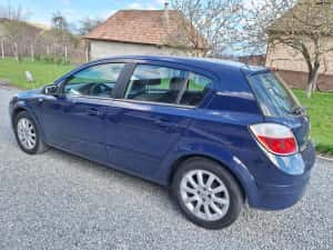 Opel Astra H/Cutie automata/1.4 Euro 4/Xenon/Clima — miniatura 10