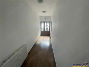 FILM 3D!Edificiu multifunctional, Semicentral,Targu Mures. — miniatura 3