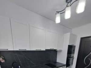 Chirie ap 2 camere Bloc Cicero mobilat modern — miniatura 3