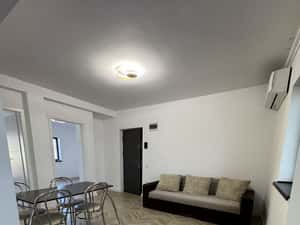 Inchiriez apartament 3 Camere Sibiu Selimbar Ion creanga — miniatura 3