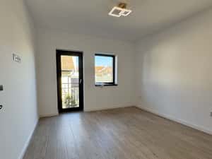 Inchiriez apartament 3 Camere Sibiu Selimbar Ion creanga — miniatura 5